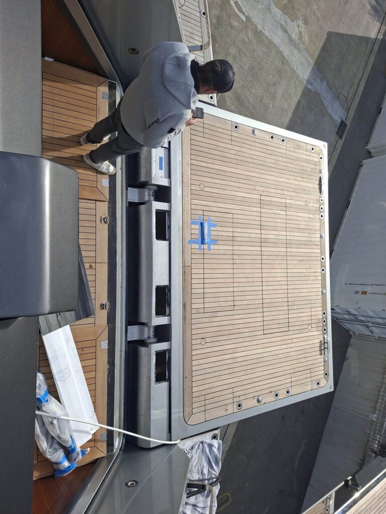 MHM13 yachting maintenance hydraulique porte yacht antibesmonaco cannes.jpg