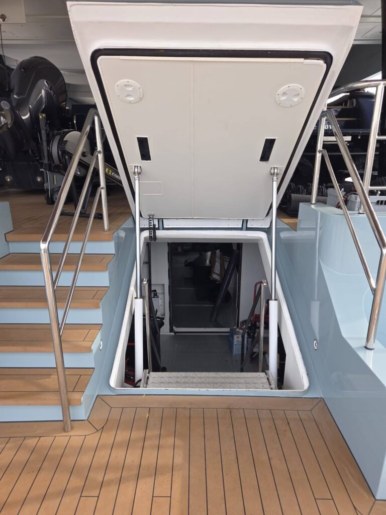 MHM13 yachting maintenance hydraulique verrins monaco anitbes cannes
